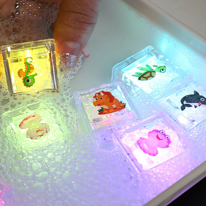 Colorful Flashing LED Ice Cube - Pond Light Submersible recension och pris